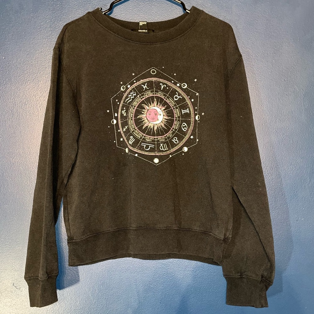 Forever 21 Astrology crewneck sweatshirt SIZE MEDIUM